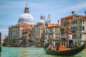 cheap hotels in Venice
